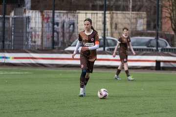 Bild 51 - wBJ FC St. Pauli - Walddoerfer SV : Ergebnis: 3:4